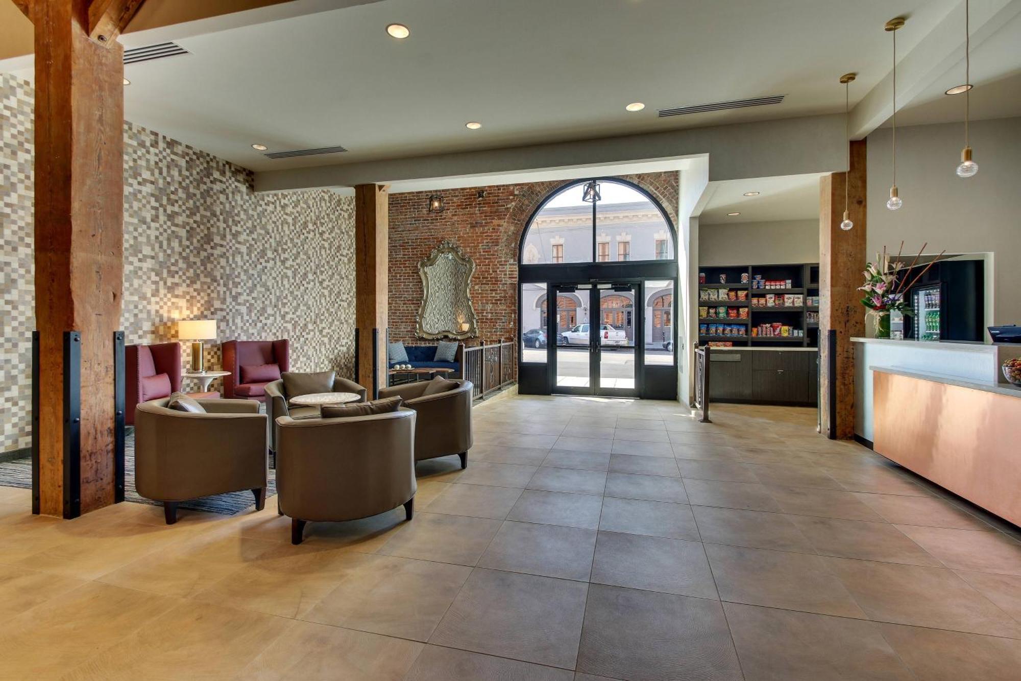 Springhill Suites By Marriott Montgomery Downtown Ngoại thất bức ảnh